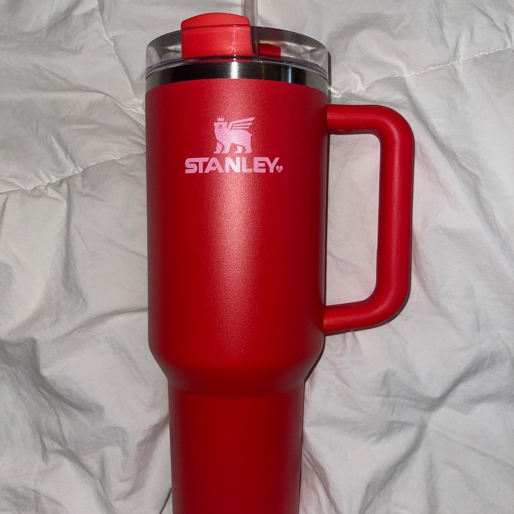 Stanley TARGET RED❤️ 40oz Limited Edition Tumbler Valentine’s Day Cup